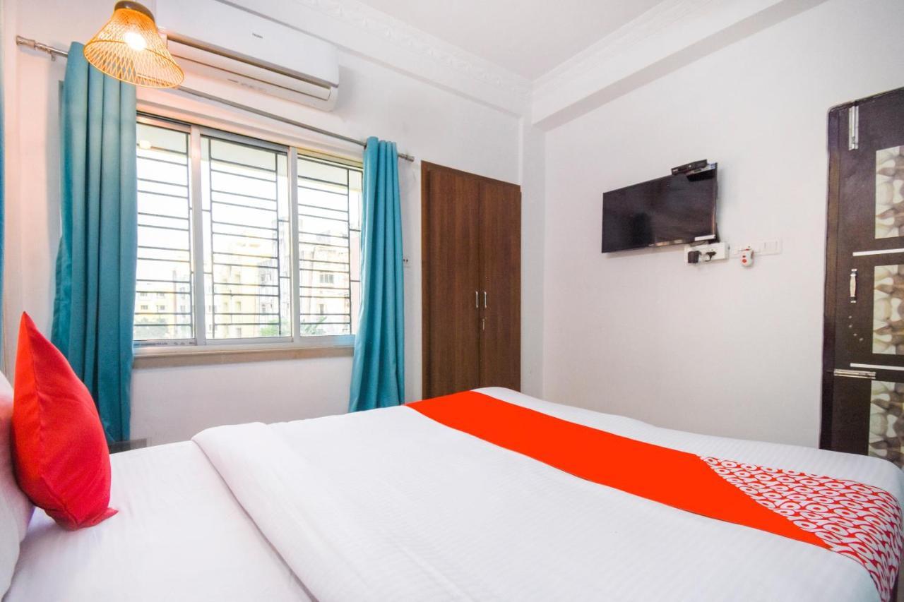 Oyo Flagship Mishika Homes Calcutta  Esterno foto
